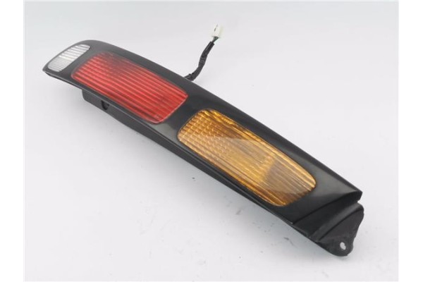 Recambio de piloto trasero izquierdo para toyota corolla familiar (e11) 1.6 linea terra referencia OEM IAM 8156013401  