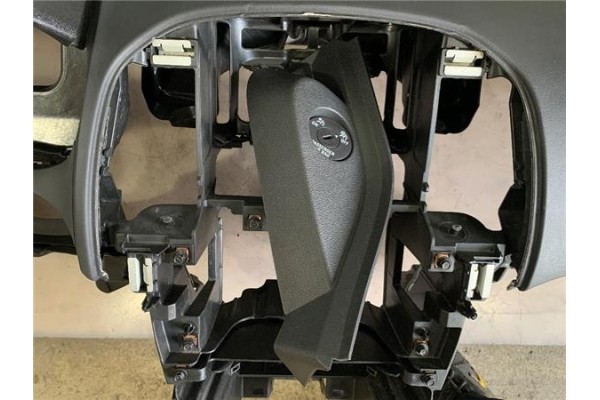 Recambio de salpicadero para opel astra j 1.6 referencia OEM IAM 112000 13301067 
