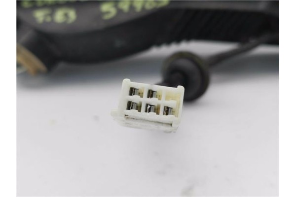 Recambio de piloto trasero izquierdo para toyota corolla familiar (e11) 1.6 linea terra referencia OEM IAM 8156013401  