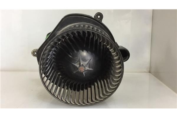 Recambio de motor calefaccion para jeep grand cherokee (wh) 3.0 crd overland referencia OEM IAM 929447P  
