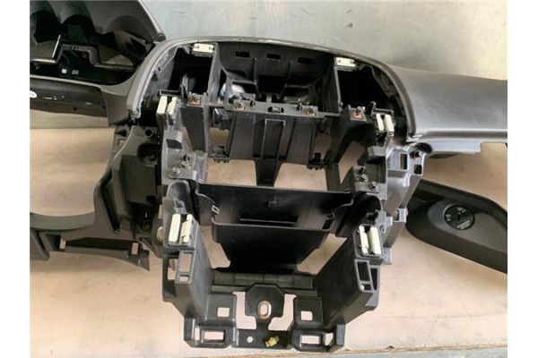 Recambio de salpicadero para opel astra j 1.6 referencia OEM IAM 112000 13301067 