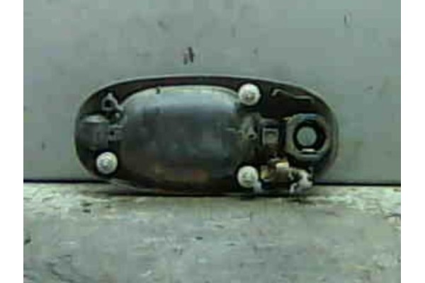 Recambio de maneta exterior delantero izquierda para chrysler voyager gs 2.5 td referencia OEM IAM 4675617  