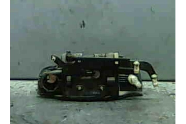 Recambio de maneta exterior porton para chrysler voyager gs 2.5 td referencia OEM IAM 4675772  