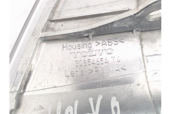 Recambio de intermitente delantero dcho para volvo s40 berlina referencia OEM IAM 30854654  30862523 , VOLVO