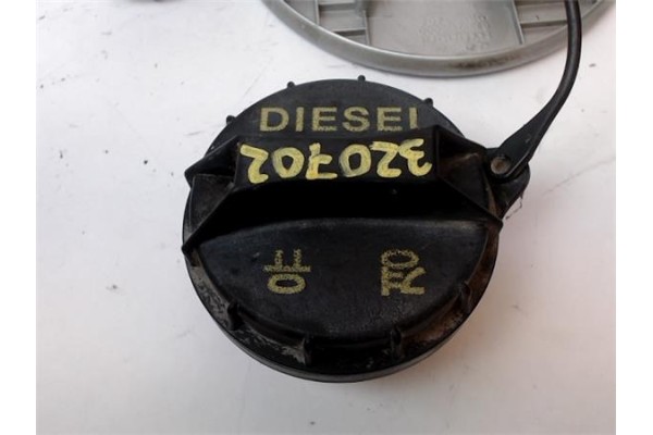 Recambio de tapa exterior combustible para hyundai getz (tb) 1.5 crdi referencia OEM IAM 8951010000  