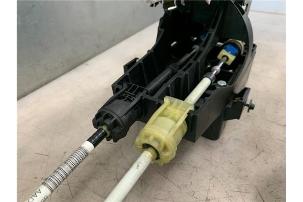 Recambio de conjunto palanca cambio velocidad para opel astra j 1.6 referencia OEM IAM 55575258  