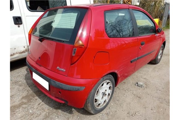 fiat ii punto (188) berlina del año 2000