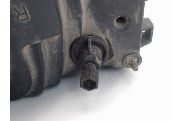 Recambio de faro delantero dcho para volvo serie 740 berlina/familiar referencia OEM IAM 1321652  