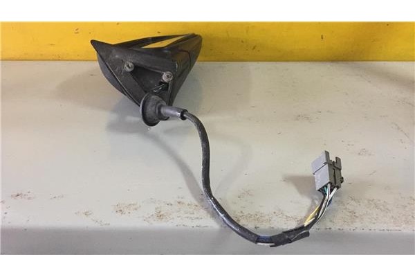 Recambio de retrovisor electrico derecho para chrysler voyager gs 2.4 se referencia OEM IAM E13010252 4717464 