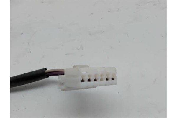 Recambio de retrovisor electrico derecho para mazda 323 berlina (bg) referencia OEM IAM IH509  