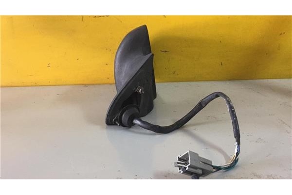 Recambio de retrovisor electrico derecho para chrysler voyager es 2.5 referencia OEM IAM E10117404  