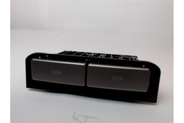 Recambio de embellecedor consola central para alfa romeo 147 (190) 2.0 selespeed distinctive referencia OEM IAM 7352990590  