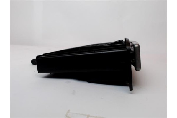 Recambio de embellecedor consola central para alfa romeo 147 (190) 2.0 selespeed distinctive referencia OEM IAM 7352990590  