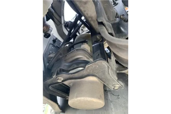 Recambio de bomba direccion electrica para ford focus c-max 2.0 tdci referencia OEM IAM 1545071 4M513K514AD 