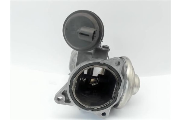 Recambio de caja mariposa aire para audi a4 avant (8e) 1.9 tdi (96kw) referencia OEM IAM 038129637L 244408005 38131501AA , AUDI 