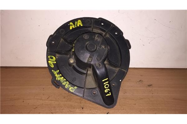 Recambio de motor calefaccion para volkswagen passat berlina (3a2)(1993 ) 1.6 referencia OEM IAM H04110465Q 191820021 
