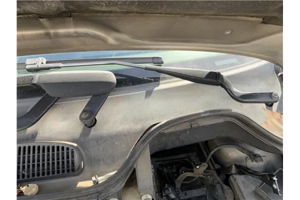 Recambio de brazo limpiaparabrisas delantero izquierdo para ford focus c-max 2.0 tdci referencia OEM IAM 1690970 Recambio de brazo limpiaparabrisas delantero izquierdo para ford focus c-max 2.0 tdci referencia OEM IAM 1690970