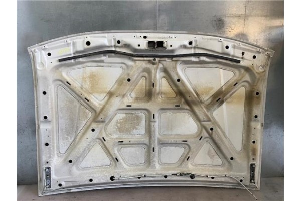 Recambio de capo para nissan pickup (d22) 2.5 d referencia OEM IAM 651003S200  