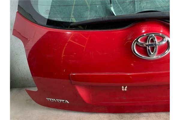 Recambio de porton trasero para toyota auris (e15) 2.0 d-4d referencia OEM IAM 6700502110 D4D 