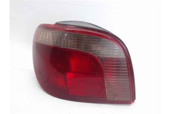 Recambio de piloto trasero izquierdo para toyota yaris (ncp1/nlp1/scp1) referencia OEM IAM 8156052120  