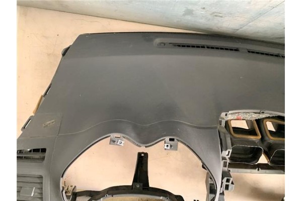 Recambio de salpicadero para toyota auris (e15) 2.0 d-4d referencia OEM IAM 5530202170B1 5530302190B0 