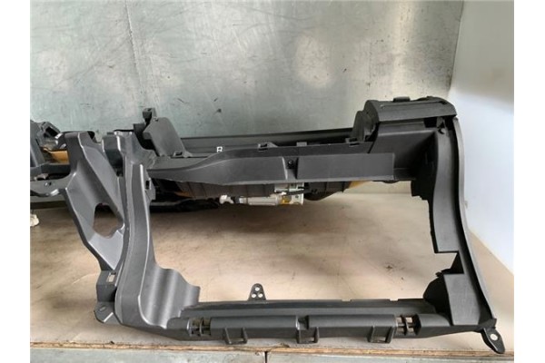 Recambio de salpicadero para toyota auris (e15) 2.0 d-4d referencia OEM IAM 5530202170B1 5530302190B0 
