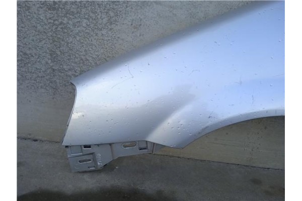 Recambio de aleta delantero izquierda para nissan almera tino (v10m) referencia OEM IAM   