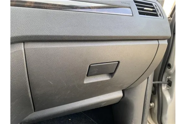 Recambio de guantera salpicadero para ford focus c-max 2.0 tdci referencia OEM IAM 1815144  