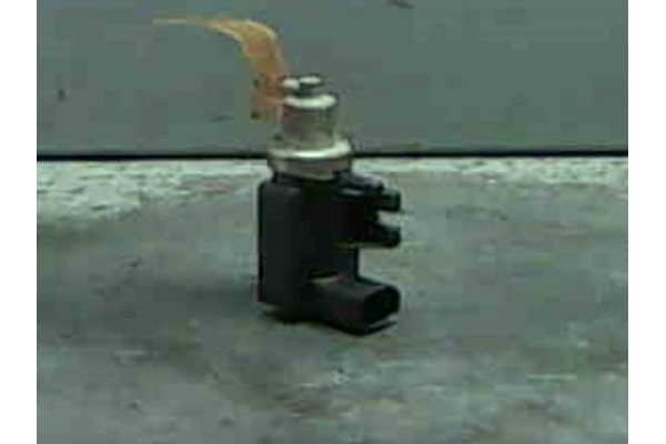 Recambio de valvula descarga turbo para volkswagen golf iv berlina (1j1) 1.9 tdi referencia OEM IAM 1J0906627  