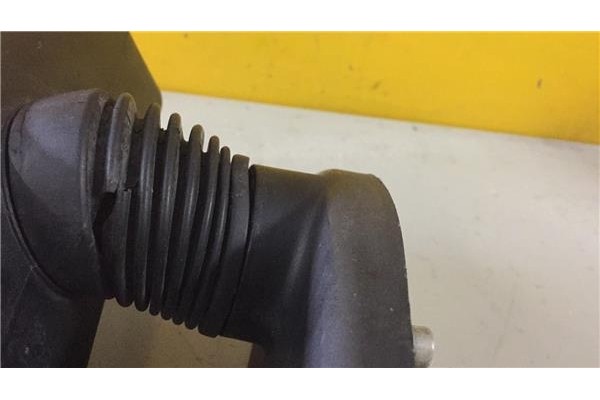 Recambio de retrovisor derecho para peugeot j5 (290) furgón 1.9 800 referencia OEM IAM E9010131  