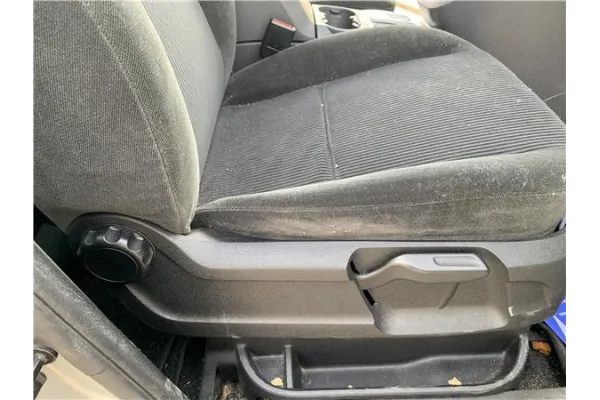 Recambio de juego asientos para ford focus c-max 2.0 tdci referencia OEM IAM 367397  