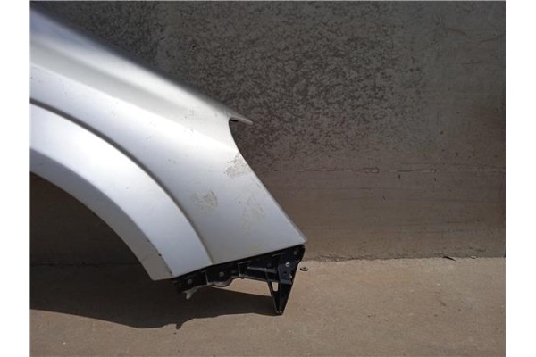 Recambio de aleta delantero izquierda para opel astra h berlina referencia OEM IAM   