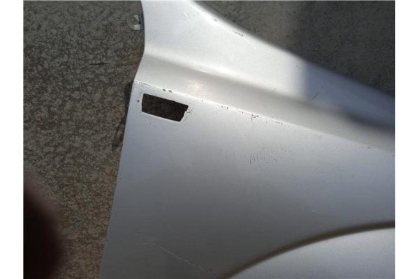 Recambio de aleta delantero izquierda para opel astra h berlina referencia OEM IAM   