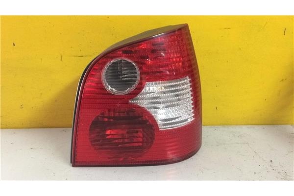 Recambio de piloto trasero derecho para volkswagen polo iv (9n1) 1.2 conceptline referencia OEM IAM 6Q6945258A  
