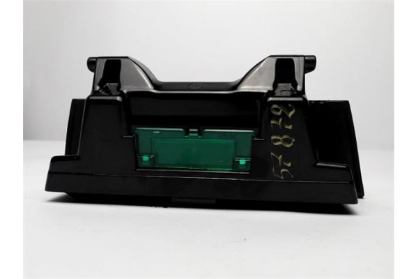 Recambio de cenicero para toyota corolla (e12) 2.0 d-4d referencia OEM IAM 7411112230  