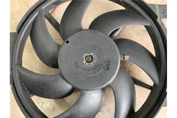 Recambio de electroventilador para mercedes-benz vito furgón (638) 2.2 110 cdi  (638.094) referencia OEM IAM A0002009723 A000200