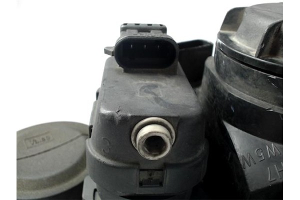 Recambio de faro delantero izquierdo para renault megane ii berlina 5p referencia OEM IAM 89306995 7701064018 