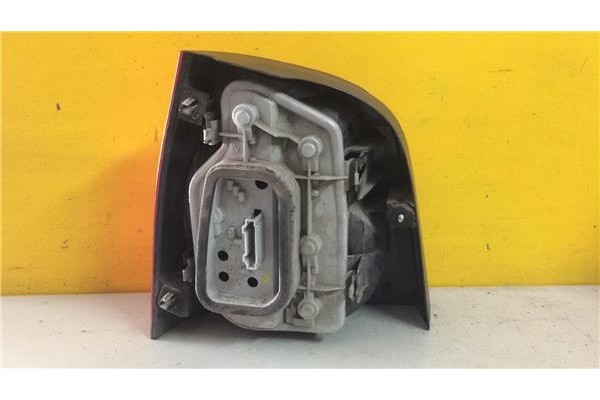 Recambio de piloto trasero derecho para volkswagen polo iv (9n1) 1.2 conceptline referencia OEM IAM 6Q6945258A  