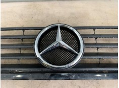 Recambio de rejilla paragolpes delantero para mercedes-benz vito furgón (638) 2.2 110 cdi  (638.094) referencia OEM IAM A6388800