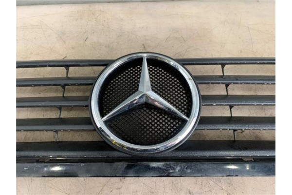 Recambio de rejilla paragolpes delantero para mercedes-benz vito furgón (638) 2.2 110 cdi  (638.094) referencia OEM IAM A6388800