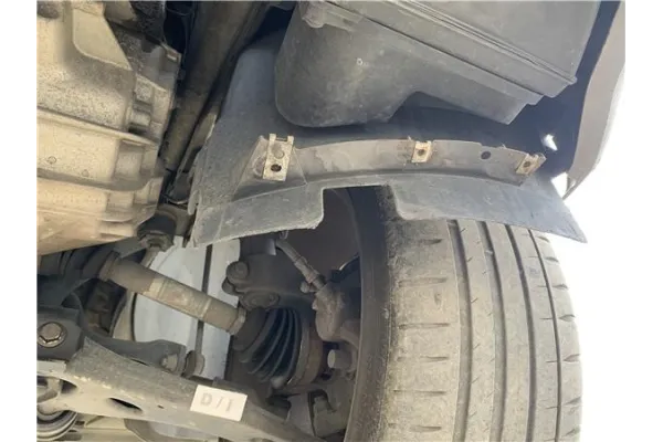 Recambio de pase rueda delantero izquierdo para ford focus c-max 2.0 tdci referencia OEM IAM 1359240 Recambio de pase rueda delantero izquierdo para ford focus c-max 2.0 tdci referencia OEM IAM 1359240