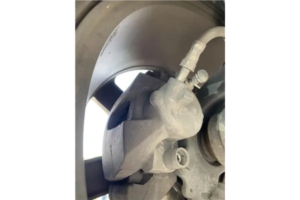 Recambio de pinza freno delantero derecha para ford focus c-max 2.0 tdci referencia OEM IAM 1682875 Recambio de pinza freno delantero derecha para ford focus c-max 2.0 tdci referencia OEM IAM 1682875