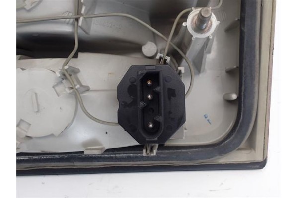 Recambio de piloto porton trasero derecho para bmw serie 5 berlina (e34) 2.5 525i (125kw) referencia OEM IAM   