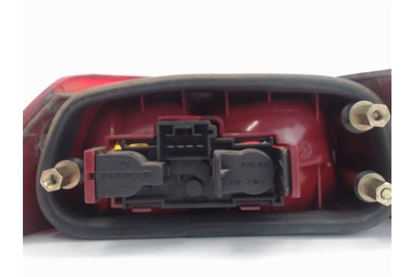 Recambio de piloto trasero derecho para alfa romeo 145 referencia OEM IAM   
