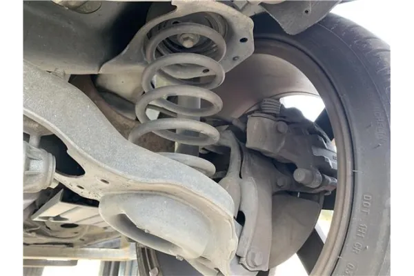 Recambio de puente trasero para ford focus c-max 2.0 tdci referencia OEM IAM 1758060  