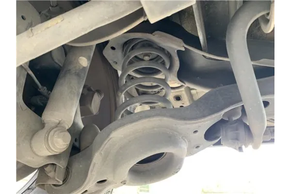 Recambio de puente trasero para ford focus c-max 2.0 tdci referencia OEM IAM 1758060  