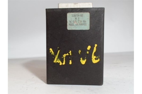 Recambio de centralita para citroen xm berlina 3.0 v6 exclusive referencia OEM IAM 9601556880 33825402 