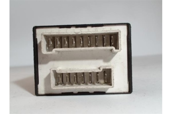 Recambio de centralita para citroen xm berlina 3.0 v6 exclusive referencia OEM IAM 9601556880 33825402 