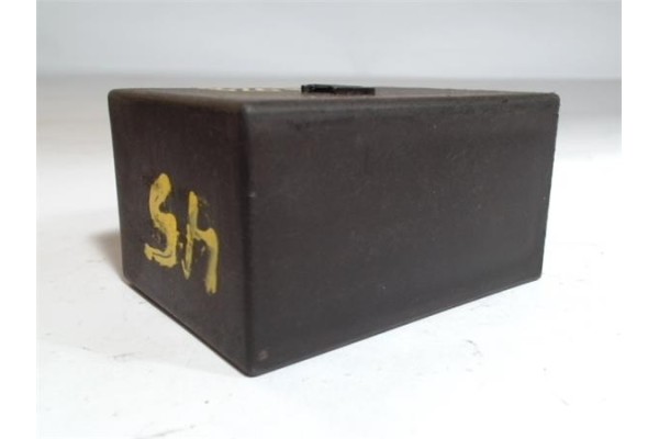 Recambio de centralita para citroen xm berlina 3.0 v6 exclusive referencia OEM IAM 9601556880 33825402 