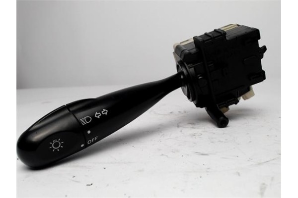 Recambio de mando de luces para toyota yaris (ncp1/nlp1/scp1) 1.0 16v (scp10_) referencia OEM IAM   